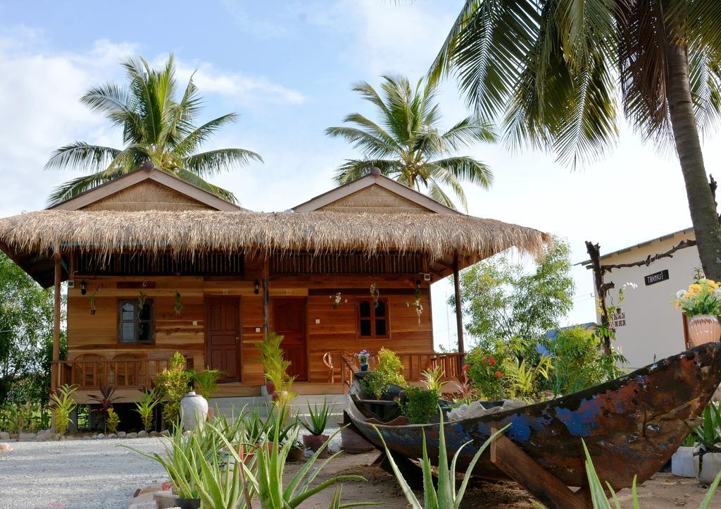 Fish Island Bungalows カンポット エクステリア 写真