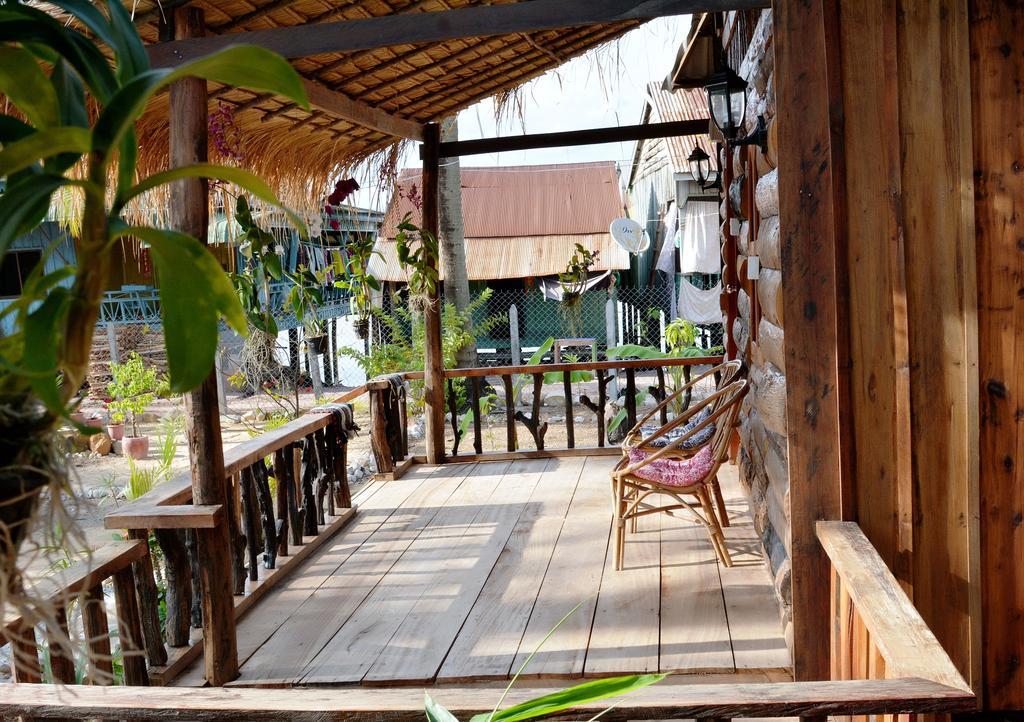 Fish Island Bungalows カンポット エクステリア 写真